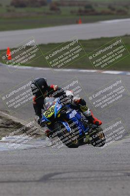 media/Nov-30-2025-TrackDaz (Sun) [[d8b22663df]]/A Group/Session 3 (Off Ramp)/